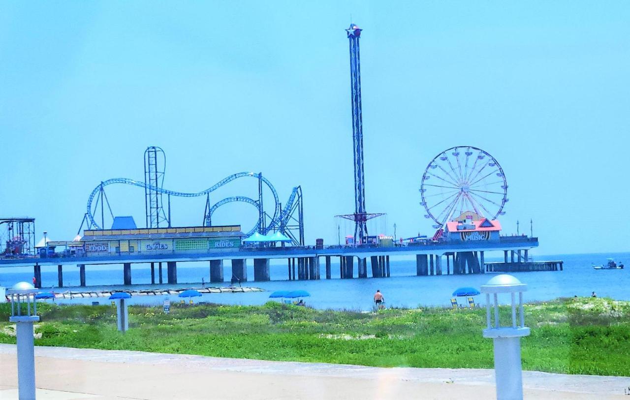 Casaazul-2605A-Couples Retreat By Beach & Pleasure Pier 1 Block Away- 2Bed 2Bath- 7 Minutes To Cruise Terminal Galveston Esterno foto