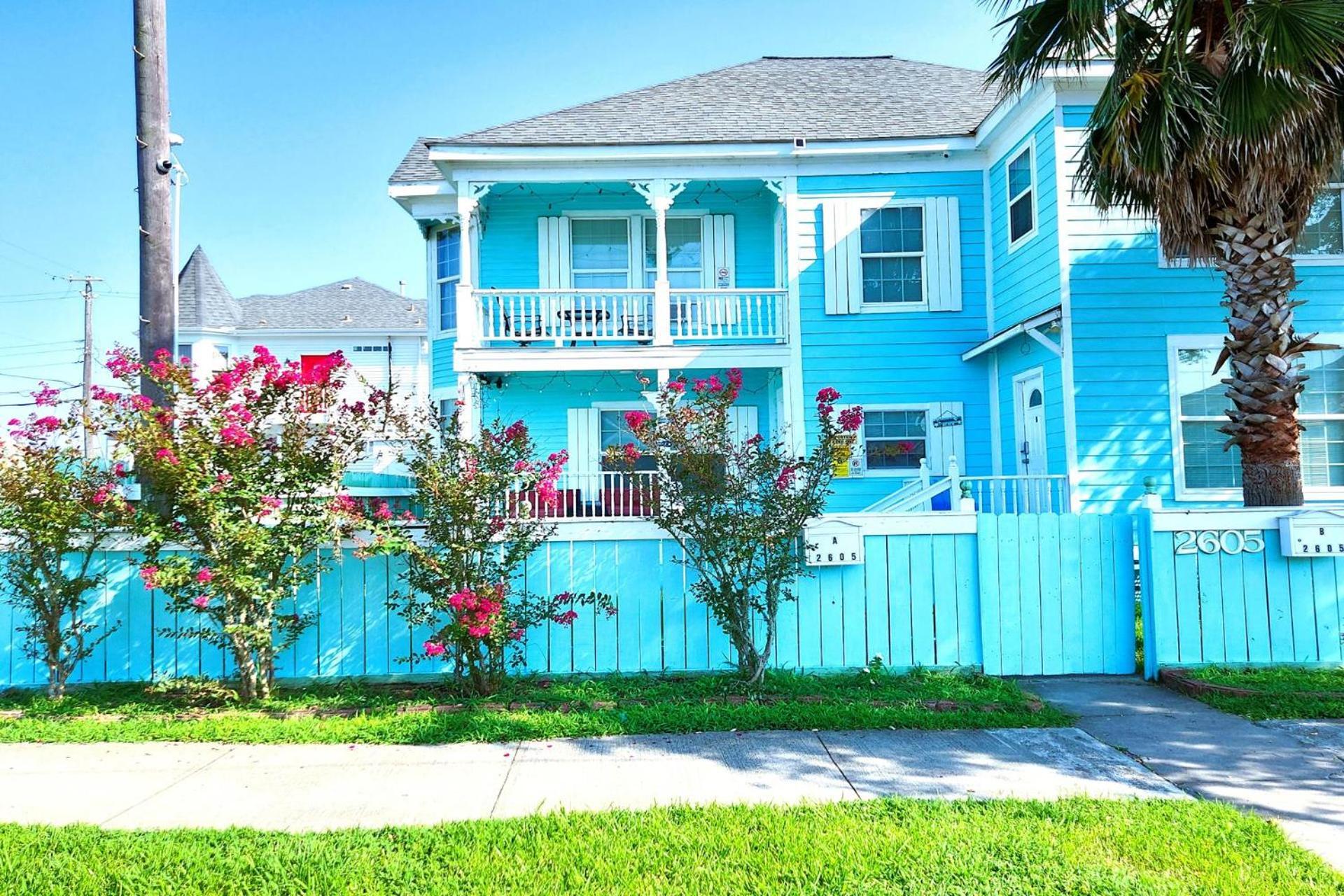 Casaazul-2605A-Couples Retreat By Beach & Pleasure Pier 1 Block Away- 2Bed 2Bath- 7 Minutes To Cruise Terminal Galveston Esterno foto
