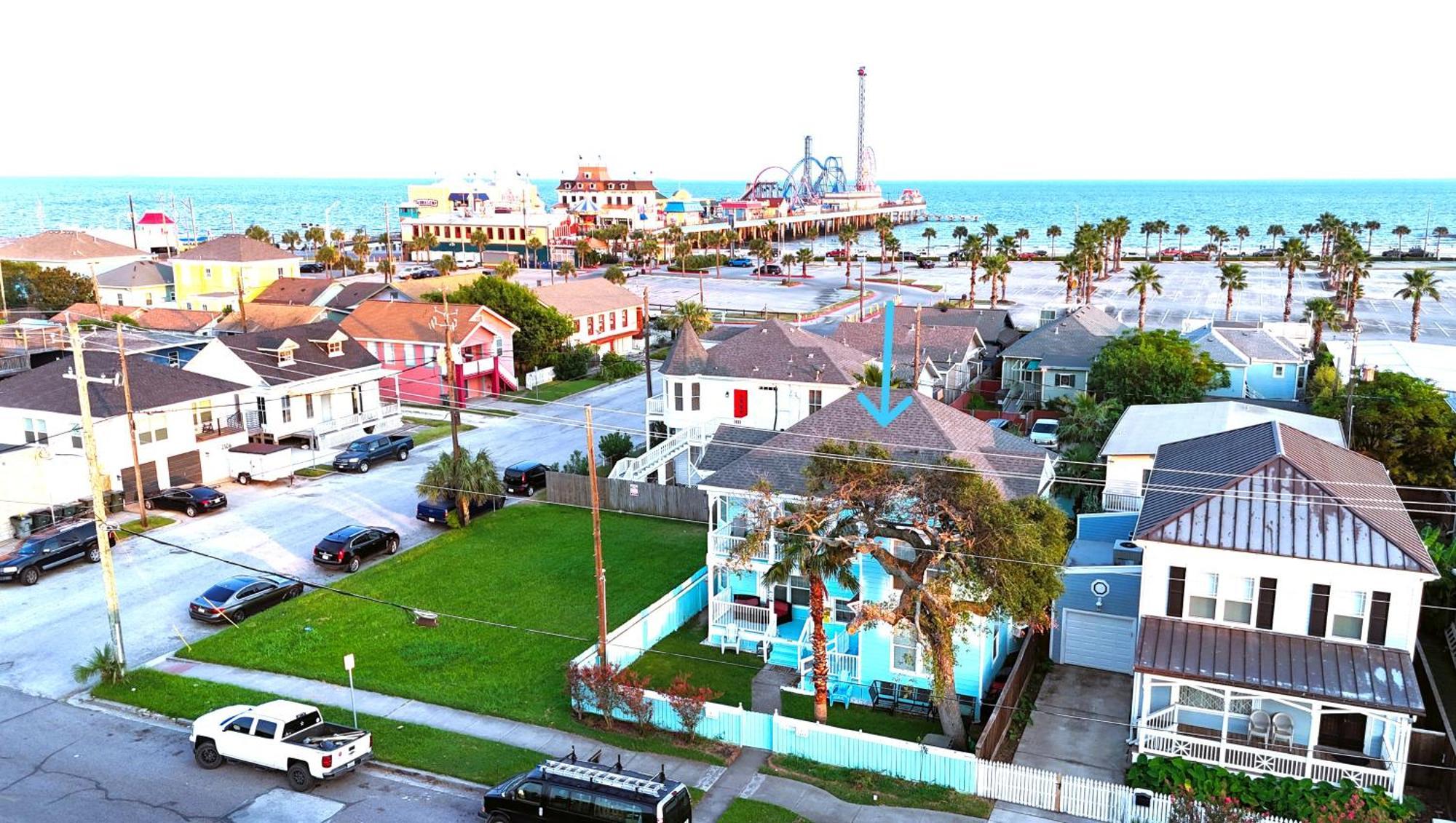 Casaazul-2605A-Couples Retreat By Beach & Pleasure Pier 1 Block Away- 2Bed 2Bath- 7 Minutes To Cruise Terminal Galveston Esterno foto